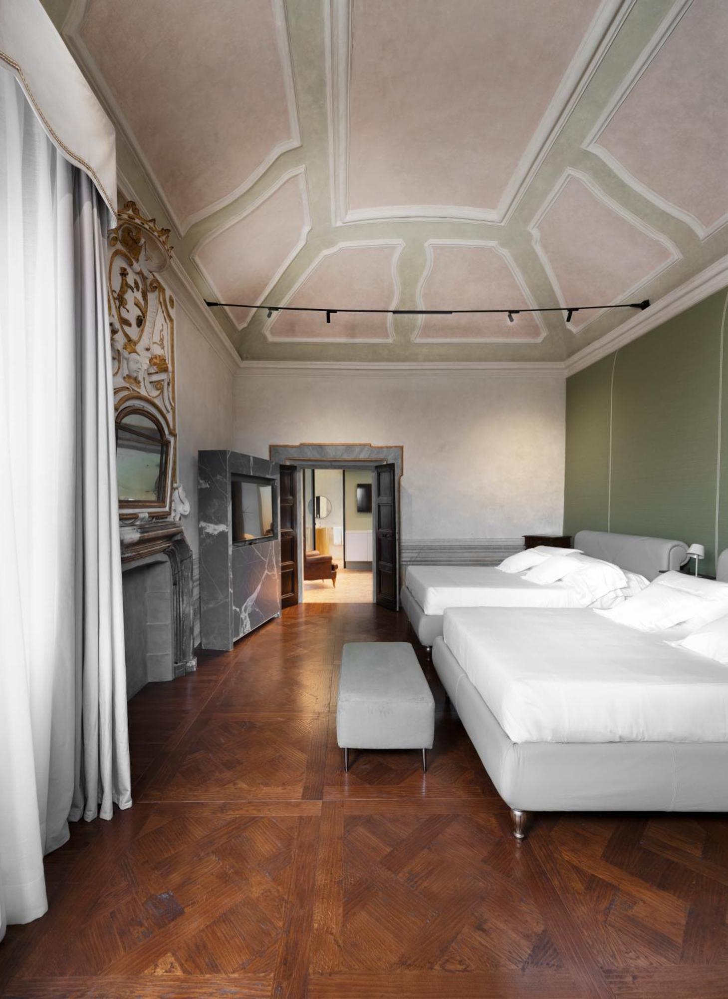 Palazzo Giusti Suites And Spa Urbino Exterior photo
