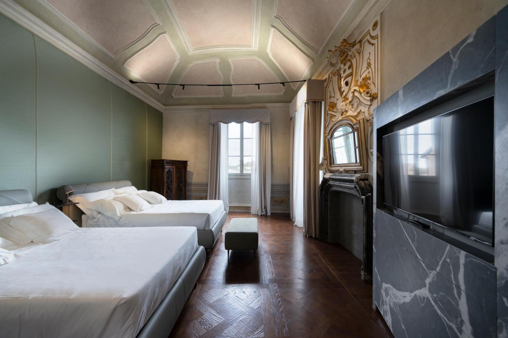 Palazzo Giusti Suites And Spa Urbino Exterior photo